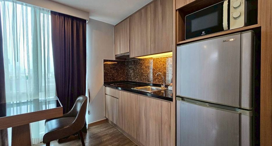 For rent studio condo in Watthana, Bangkok