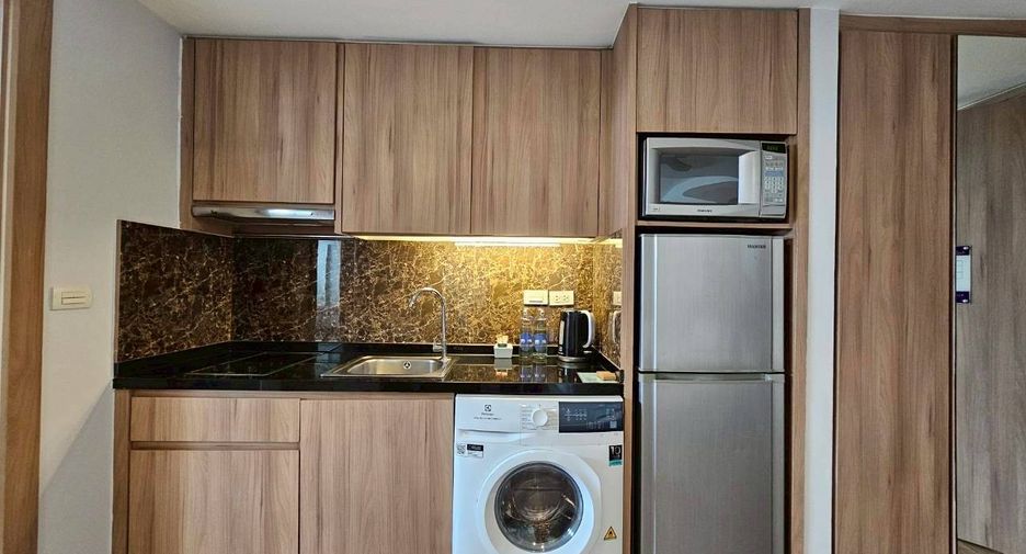For rent studio condo in Watthana, Bangkok