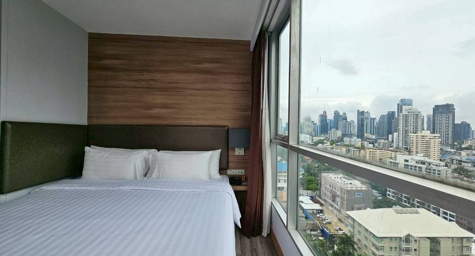 For rent studio condo in Watthana, Bangkok