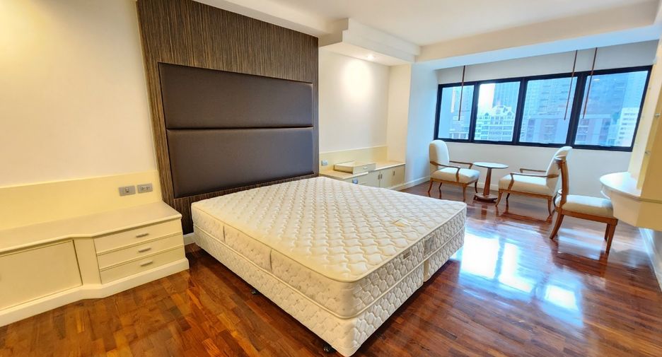 Wohnung zur Miete mit 3 Zimmer in Khlong Toei, Bangkok