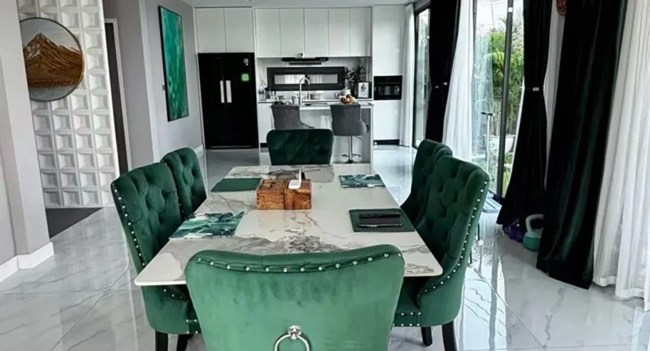 Haus zum Kauf mit 4 Zimmer in East Pattaya, Pattaya