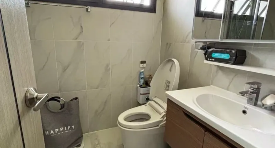 Haus zum Kauf mit 4 Zimmer in East Pattaya, Pattaya
