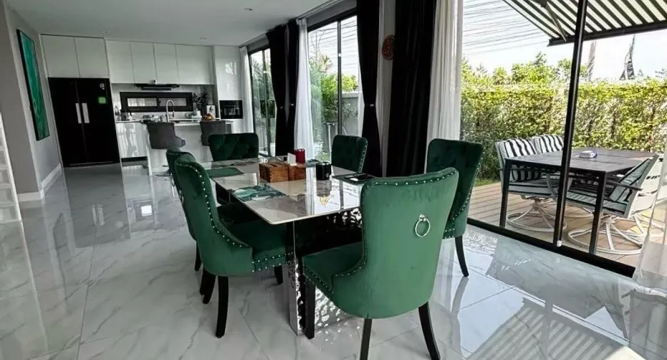 Haus zum Kauf mit 4 Zimmer in East Pattaya, Pattaya