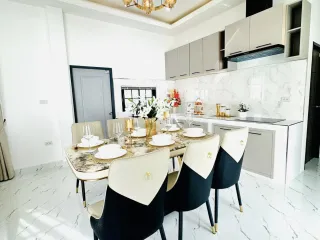 For sale 3 ベッドルーム villa in Bang Lamung, Chonburi
