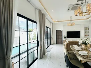 For sale 3 ベッドルーム villa in Bang Lamung, Chonburi