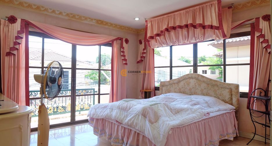 For rent 4 bedrooms house in East Pattaya, Pattaya