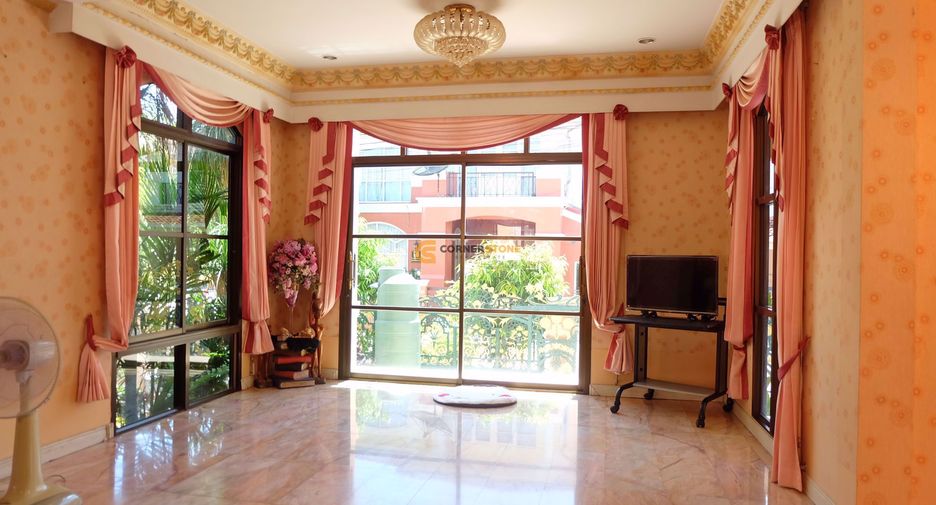 For rent 4 bedrooms house in East Pattaya, Pattaya