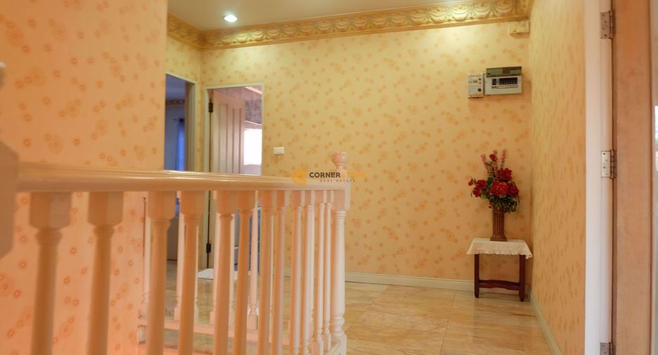 For rent 4 bedrooms house in East Pattaya, Pattaya