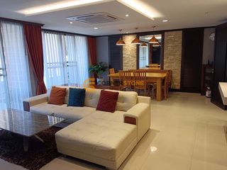 For rent 2 bedrooms condo in Bang Lamung, Chonburi