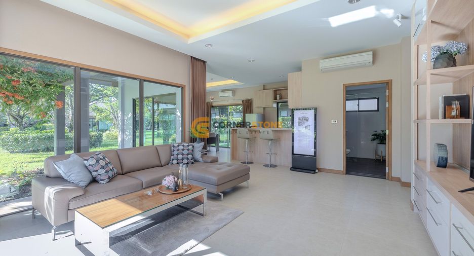 For rent 3 bedrooms house in Huay Yai, Pattaya