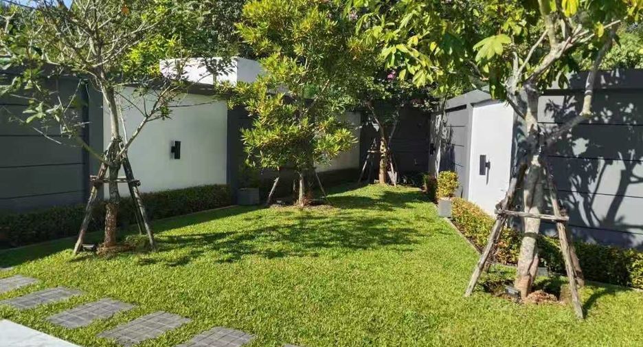 Villa en venta de 4 habitaciones en Mueang Chiang Mai, Chiang Mai