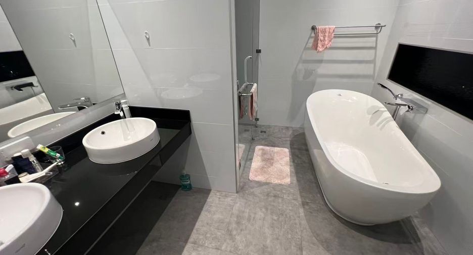 Villa en venta de 4 habitaciones en Mueang Chiang Mai, Chiang Mai