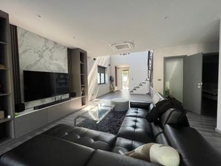 For sale 4 bedrooms villa in Mueang Chiang Mai, Chiang Mai
