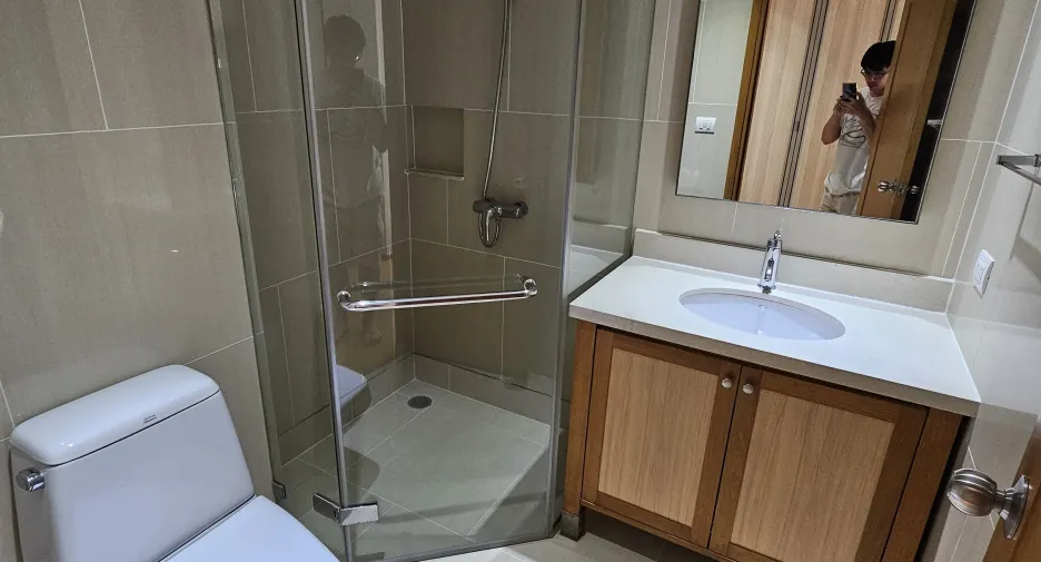 Wohnung zur Miete mit 3 Zimmer in Khlong Toei, Bangkok