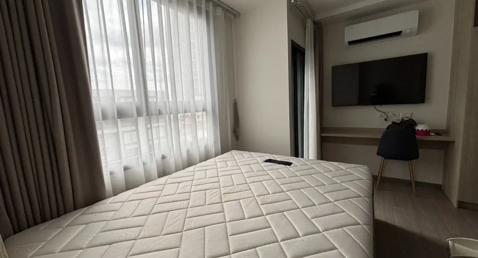 For rent studio condo in Phaya Thai, Bangkok