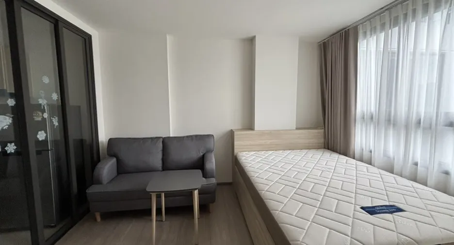 For rent studio condo in Phaya Thai, Bangkok