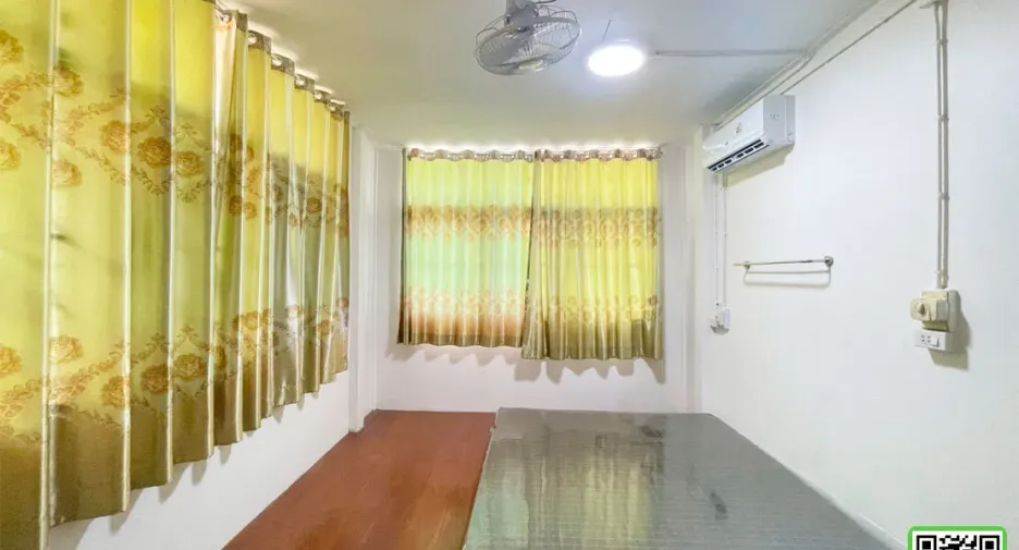 À vendre 3 chambres maison à Mueang Uttaradit, Uttaradit
