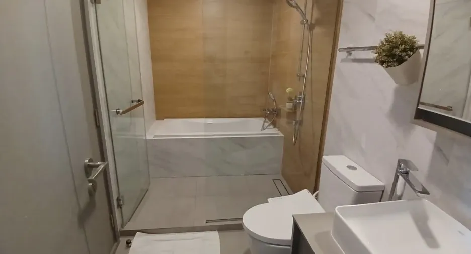 À louer 1 chambre condo à Watthana, Bangkok