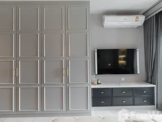 For rent studio condo in Pathum Wan, Bangkok