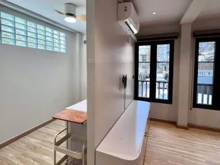 ให้เช่า 4 ห้องนอน บ้านเดี่ยว ใน วัฒนา, กรุงเทพฯ