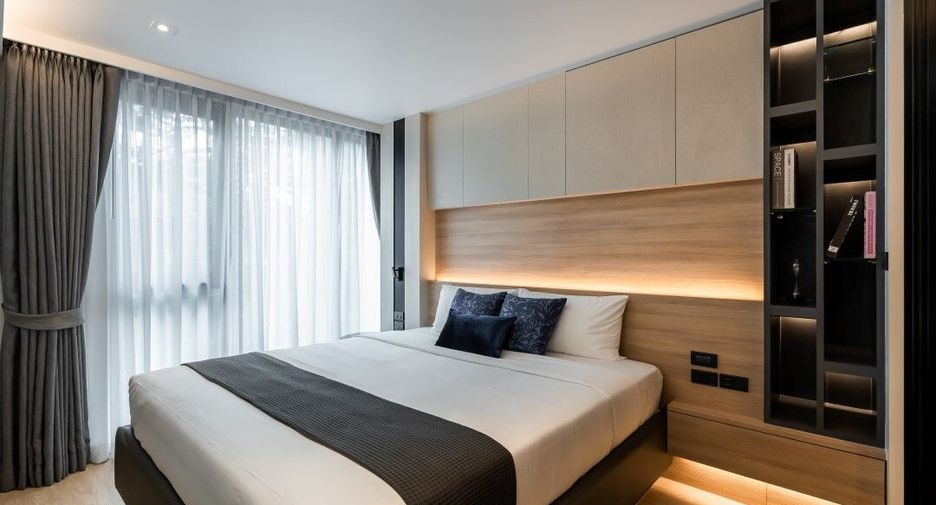 For rent 2 bedrooms condo in Watthana, Bangkok