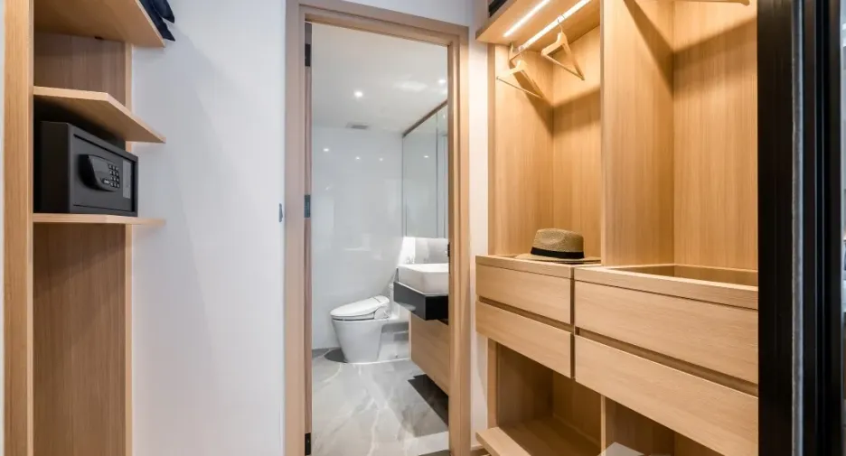 For rent 2 bedrooms condo in Watthana, Bangkok