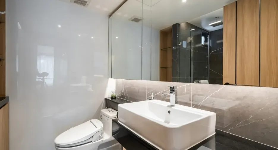 For rent 2 bedrooms condo in Watthana, Bangkok