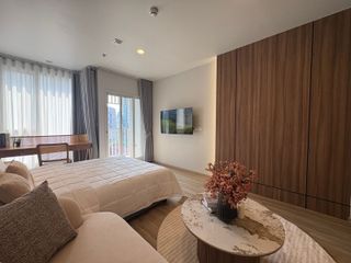 Wohnung zur Miete mit Studio in Khlong Toei, Bangkok
