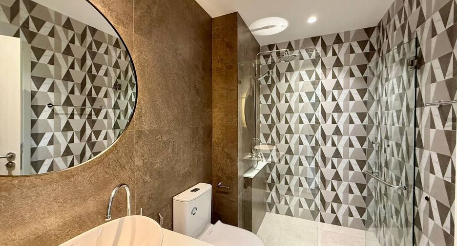 For sale 2 ベッドルーム condo in Thalang, Phuket