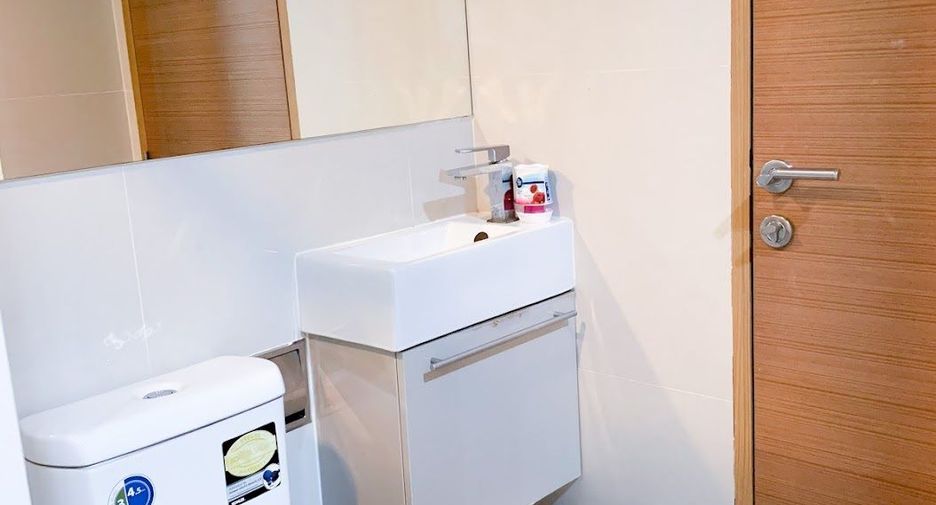 For rent 1 bed condo in Huai Khwang, Bangkok