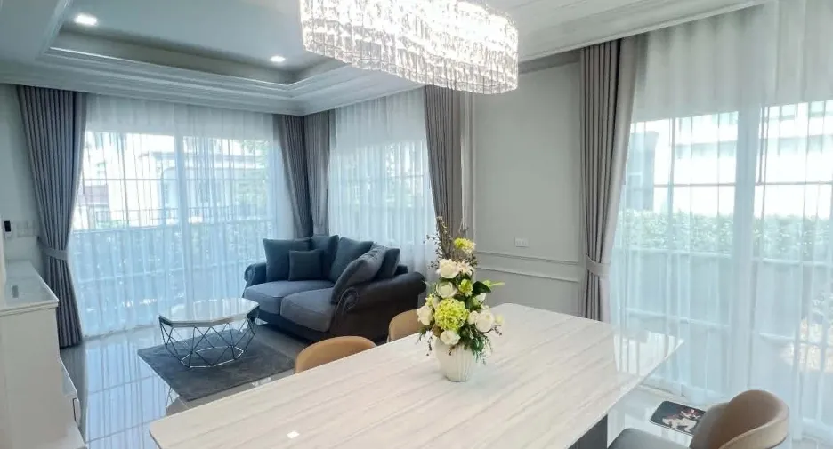 For sale 4 bedrooms house in Bang Phli, Samut Prakan