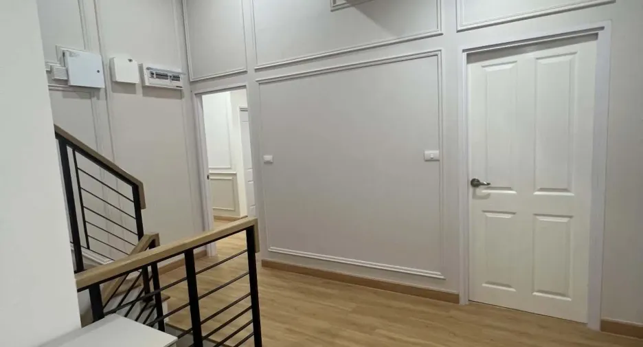 For sale 4 bedrooms house in Bang Phli, Samut Prakan
