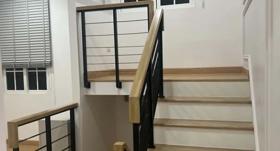 For sale 4 bedrooms house in Bang Phli, Samut Prakan
