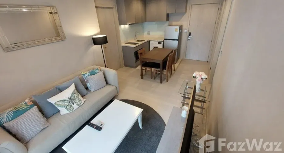 For rent 2 bedrooms condo in Khlong Toei, Bangkok