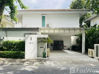 For sale 3 bedrooms villa in Wang Thonglang, Bangkok