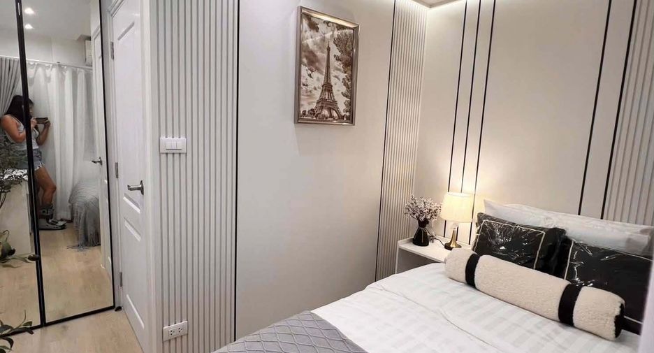 For rent 2 bedrooms condo in Yan Nawa, Bangkok