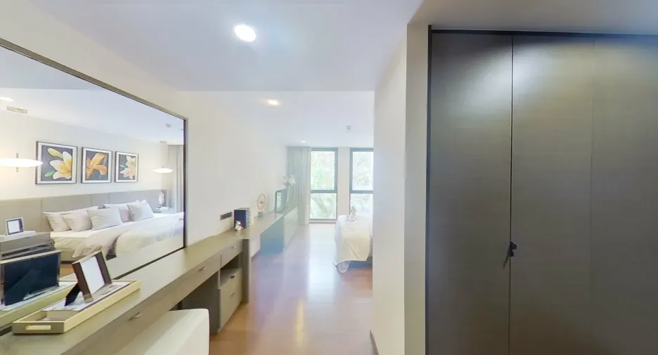 For sale and for rent 2 bedrooms condo in Sathon, Bangkok