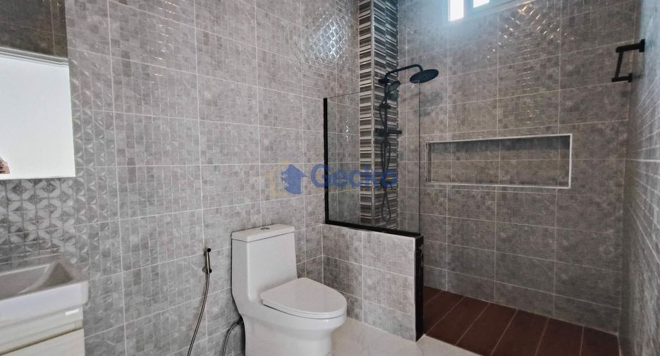 À vendre 4 chambres maison à East Pattaya, Pattaya