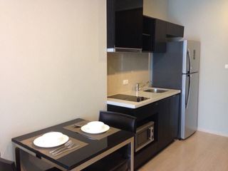 Wohnung zur Miete mit 1 Zimmer in Khlong Toei, Bangkok