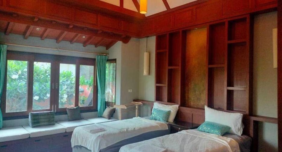 À vendre et à louer 4 chambres villa à Jomtien, Pattaya