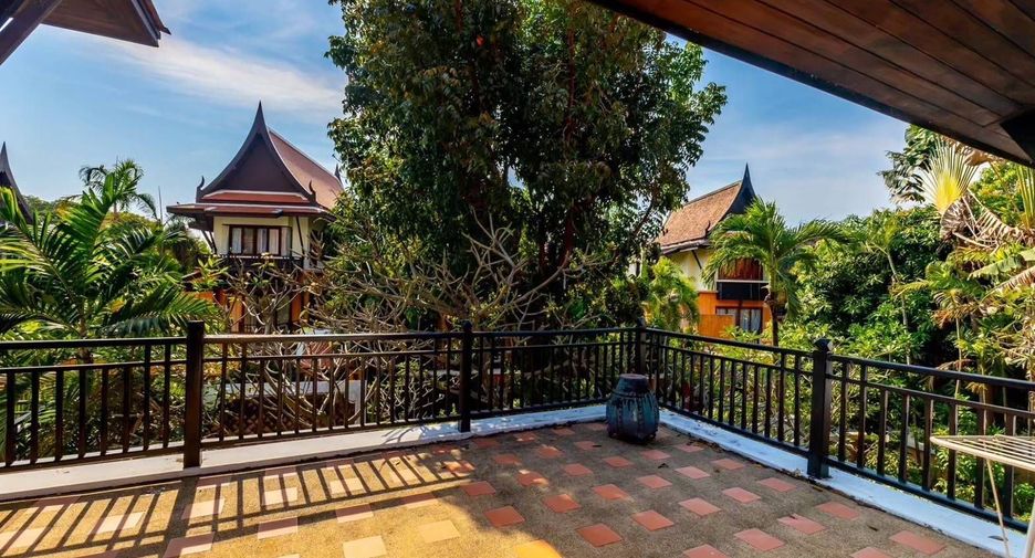 À vendre et à louer 4 chambres villa à Jomtien, Pattaya