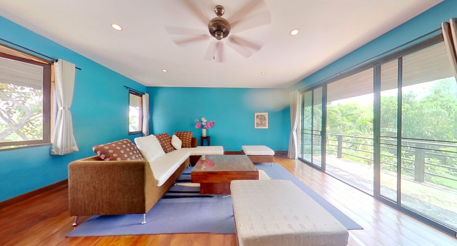 Villa en venta y en alquiler de 4 habitaciones en Saraphi, Chiang Mai