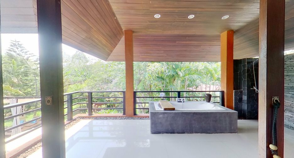 Villa en venta y en alquiler de 4 habitaciones en Saraphi, Chiang Mai