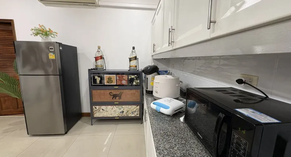 For rent 6 bedrooms villa in Jomtien, Pattaya