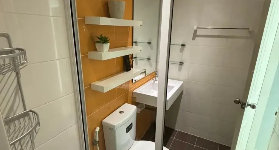 Condo en venta y en alquiler de 1 habitaciones en Bang Lamung, Chonburi