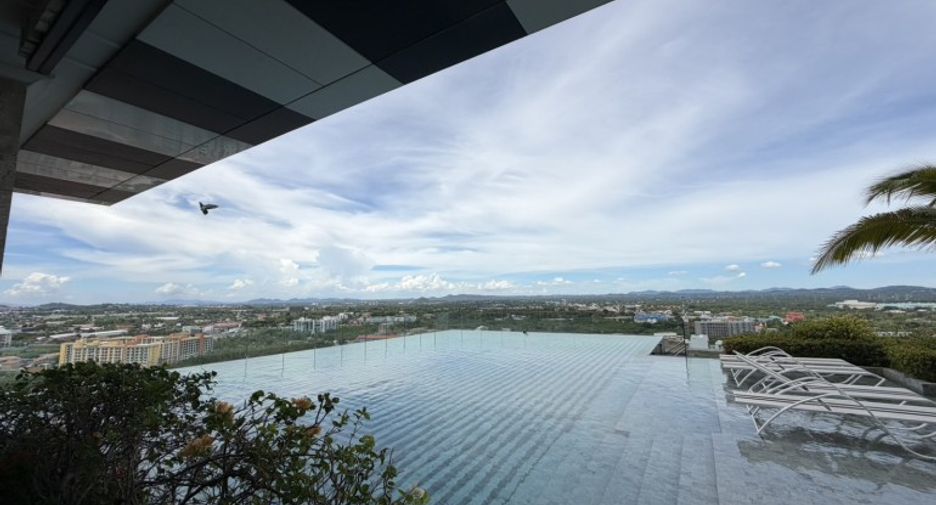 For sale studio condo in Jomtien, Pattaya