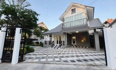 For sale 5 bedrooms house in East Pattaya, Pattaya