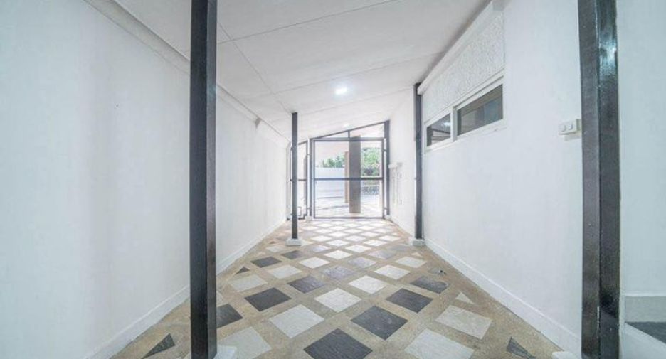For sale 5 bedrooms house in East Pattaya, Pattaya