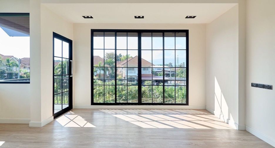 For sale 4 bedrooms house in San Sai, Chiang Mai