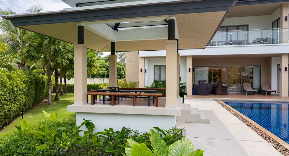 For sale 4 bedrooms villa in Thalang, Phuket